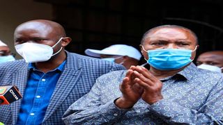 oint Parliamentary Justice and Legal Affairs Committee Chairmen Muturi Kigano (Right) and Senate Okong'o Omogeni