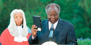 President Mwai Kibaki takes oath of office
