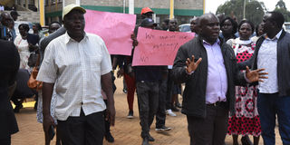 Some of the parents of students protesting over the Finland and Canada airlift saga in Uasin Gishu County