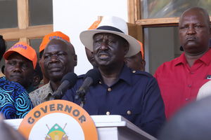  Raila Odinga 