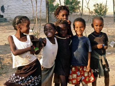 Shared housing in Tanzanian cities shapes child-rearing dynamics